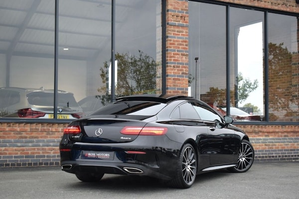 Used Mercedes-Benz E Class 2017 for sale - 76279468: Photo 2