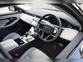 Used Land Rover Range Rover Evoque 2022 for sale - 75865452: Photo