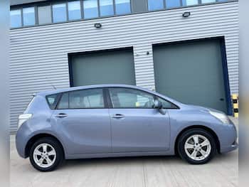 Used Toyota Verso 2009 for sale - 79748203: Photo