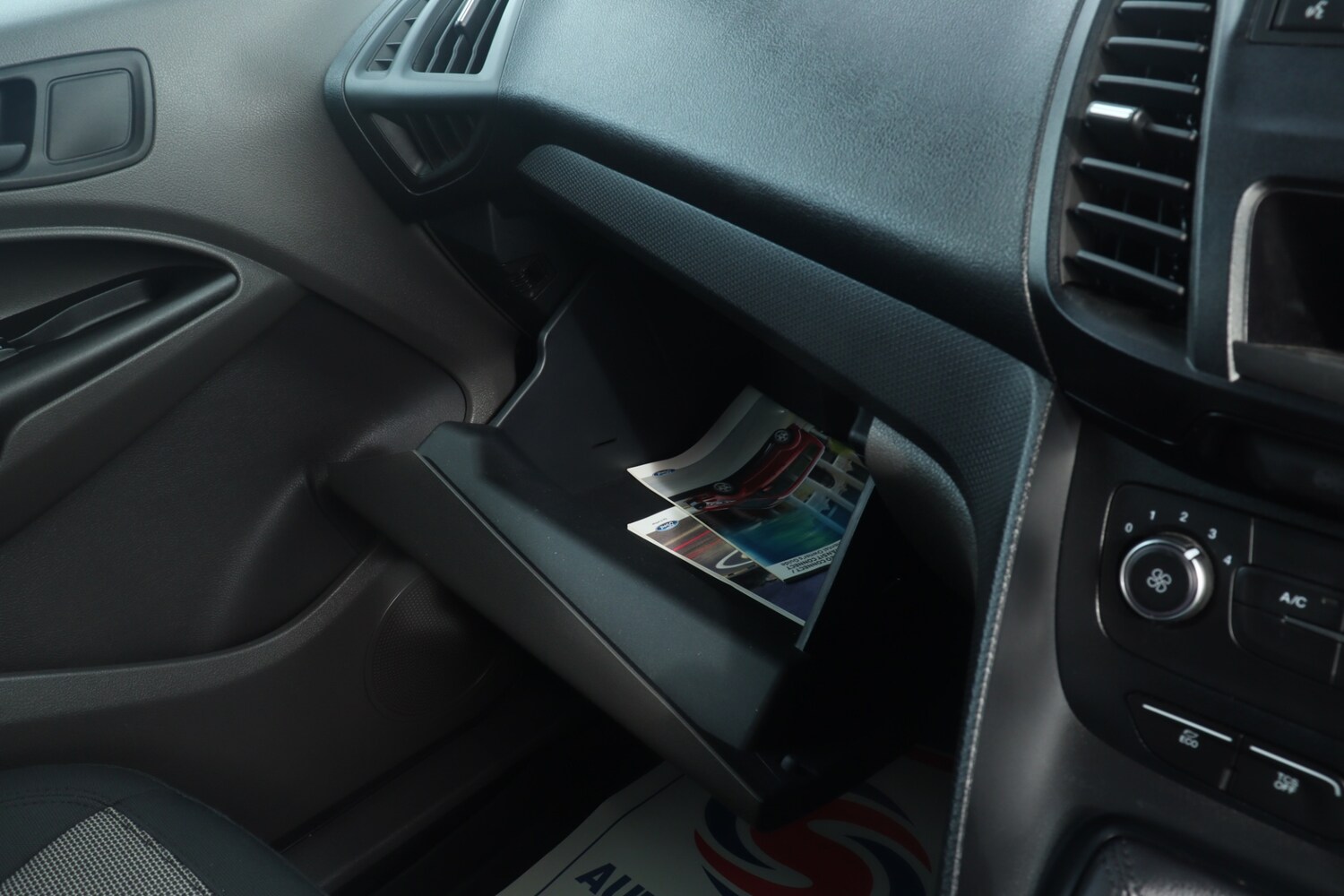 Used Ford Transit Connect 2020 for sale - 76219235: Photo 20