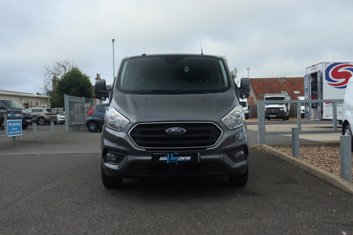 Used Ford Transit Custom 2018 for sale - 76422144: Photo 2