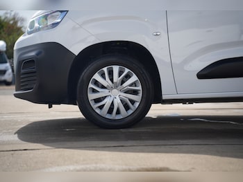Used Citroen Berlingo 2023 for sale - 78592518: Photo