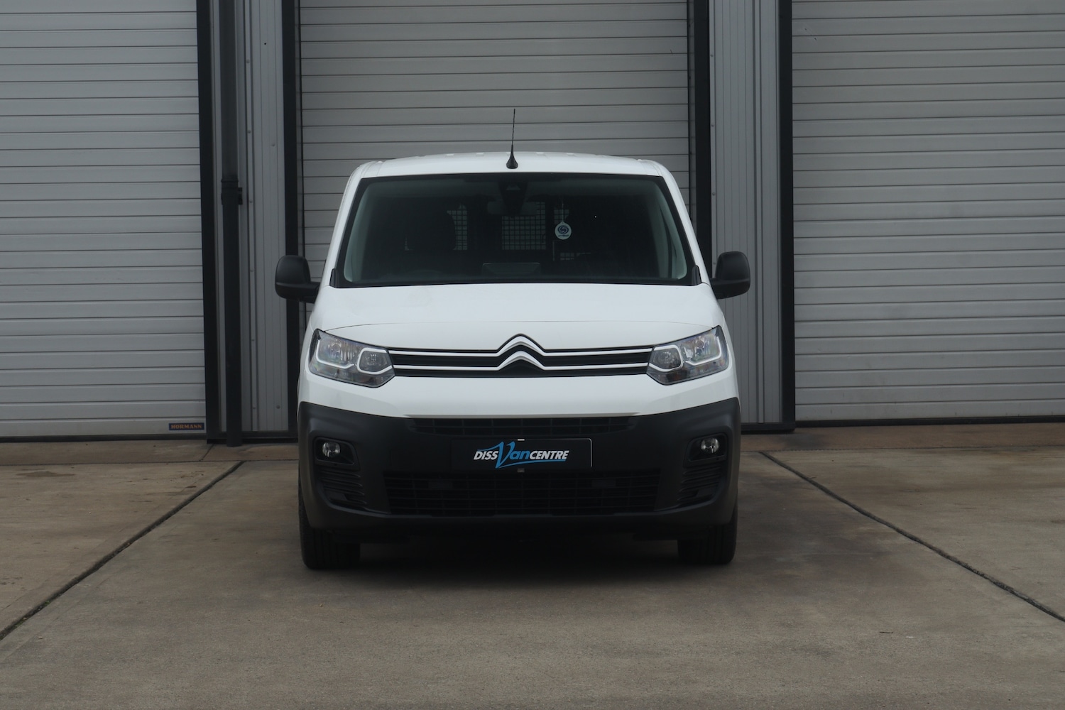 Used Citroen Berlingo 2020 for sale - 77812744: Photo 2