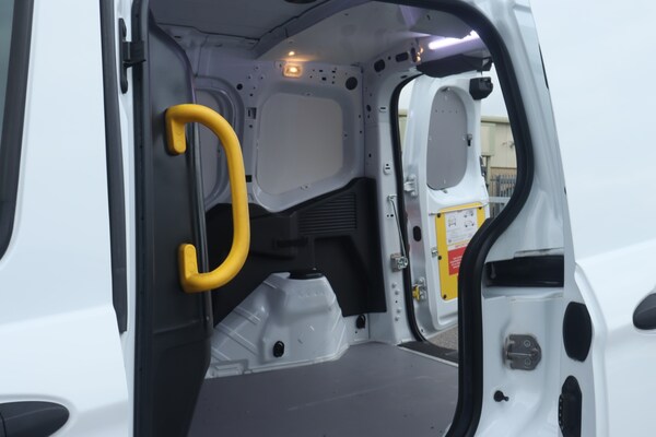 Used Ford Transit Courier 2019 for sale - 76243012: Photo 12