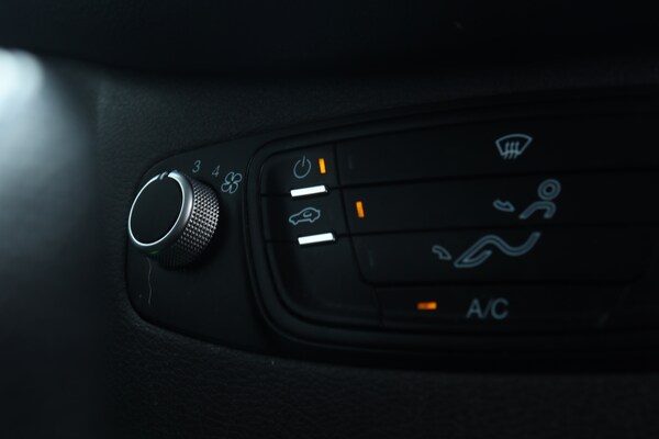 Used Ford Transit Courier 2019 for sale - 76243012: Photo 26