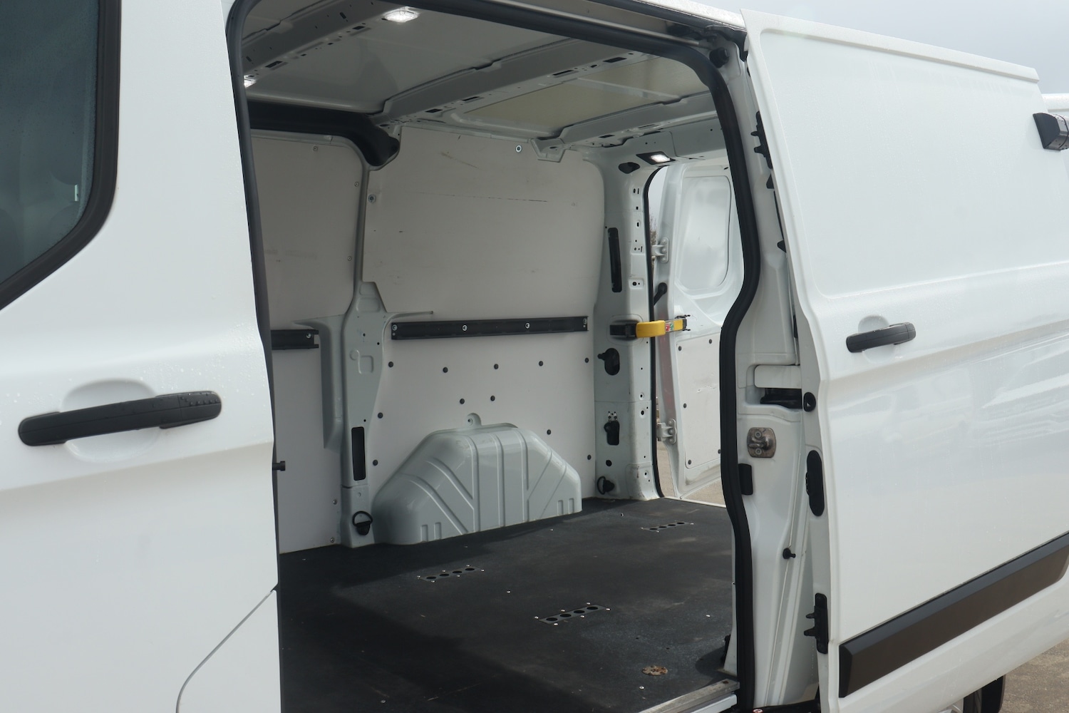Used Ford Transit Custom 2021 for sale - 78079378: Photo 15