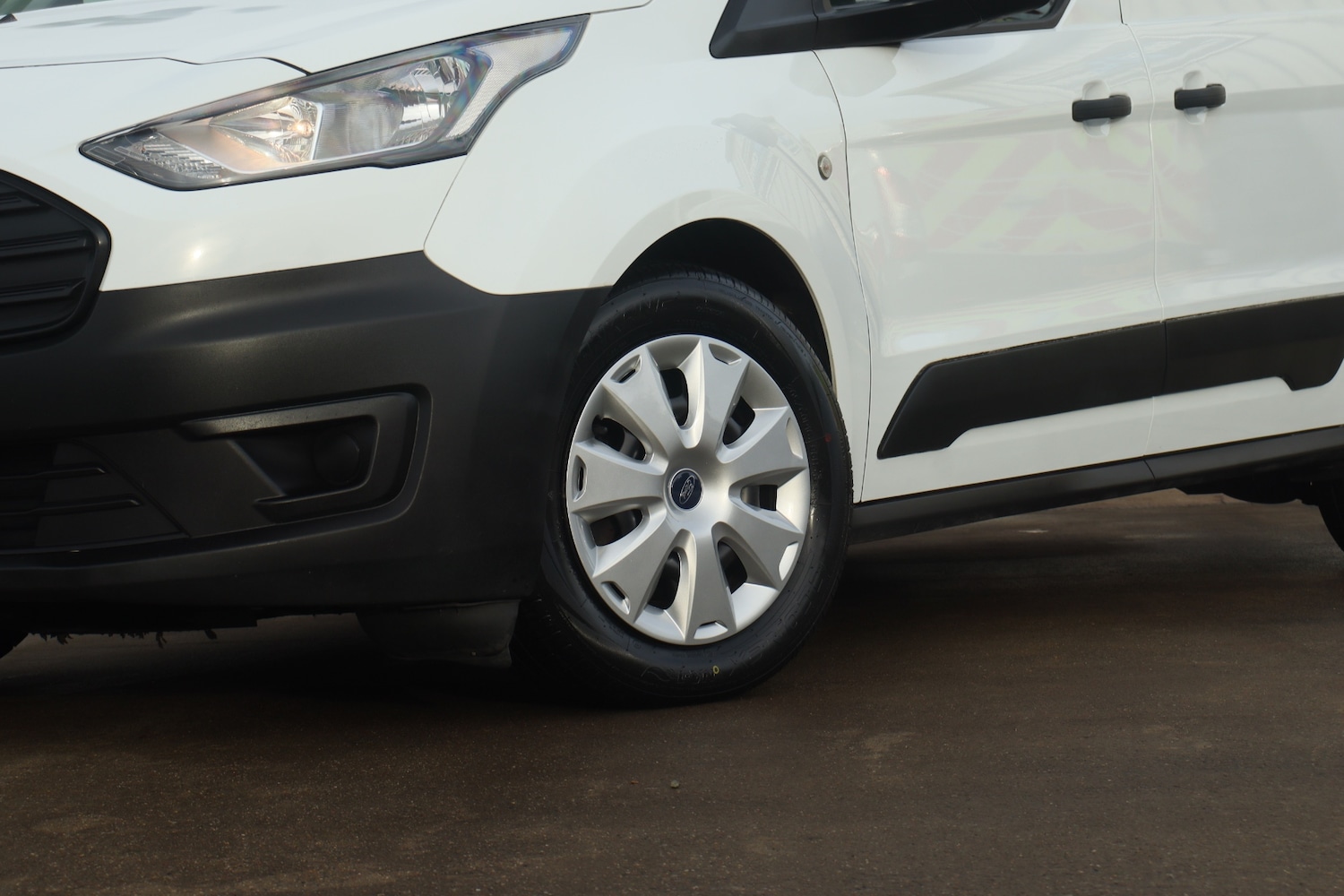 Used Ford Transit Connect 2020 for sale - 76735685: Photo 2