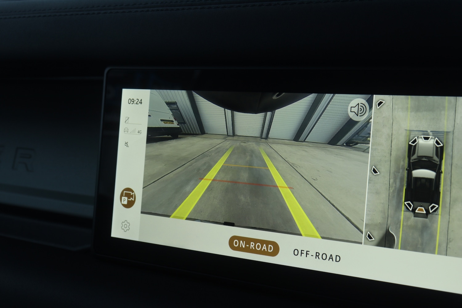 Used Land Rover Defender 2023 for sale - 77916870: Photo 28