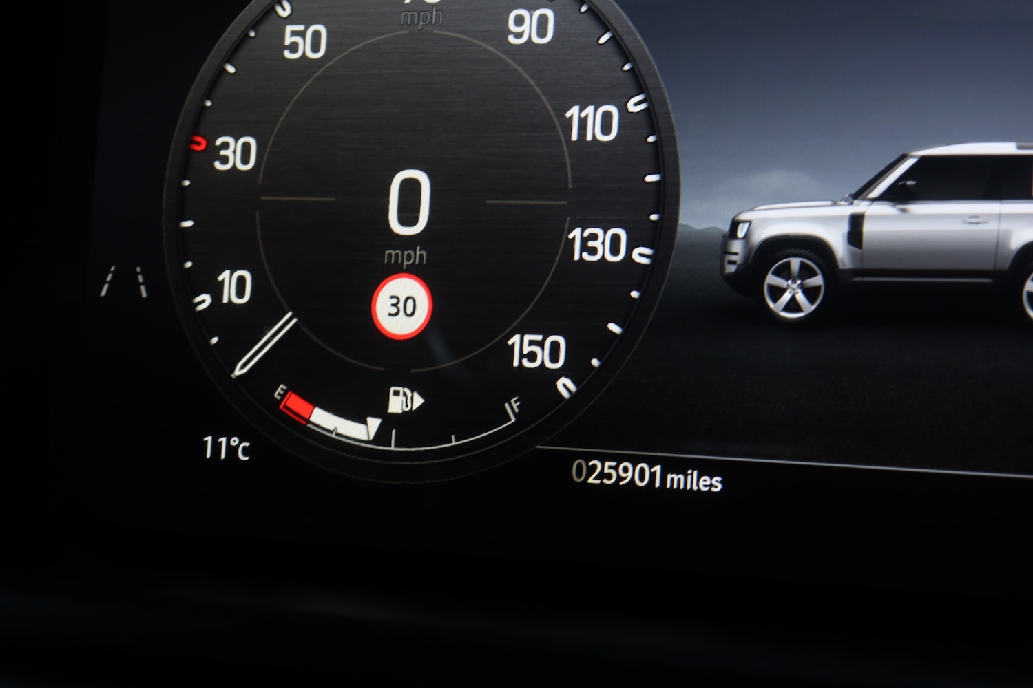 Used Land Rover Defender 2023 for sale - 77916870: Photo 31