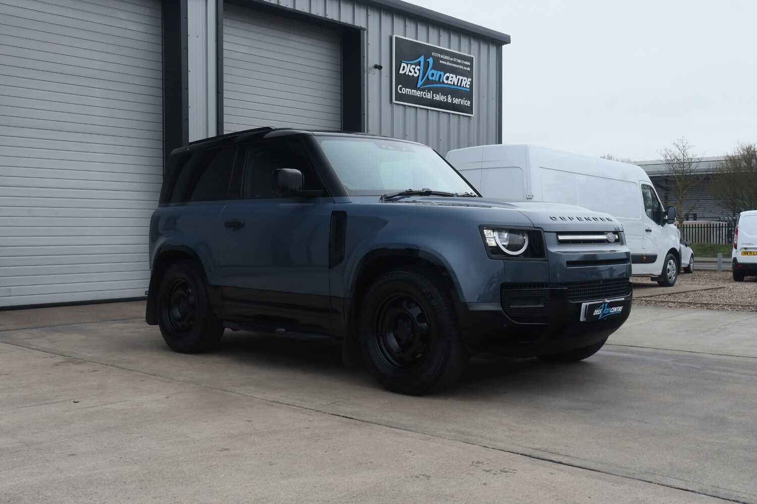 Used Land Rover Defender 2023 for sale - 77916870: Photo 5