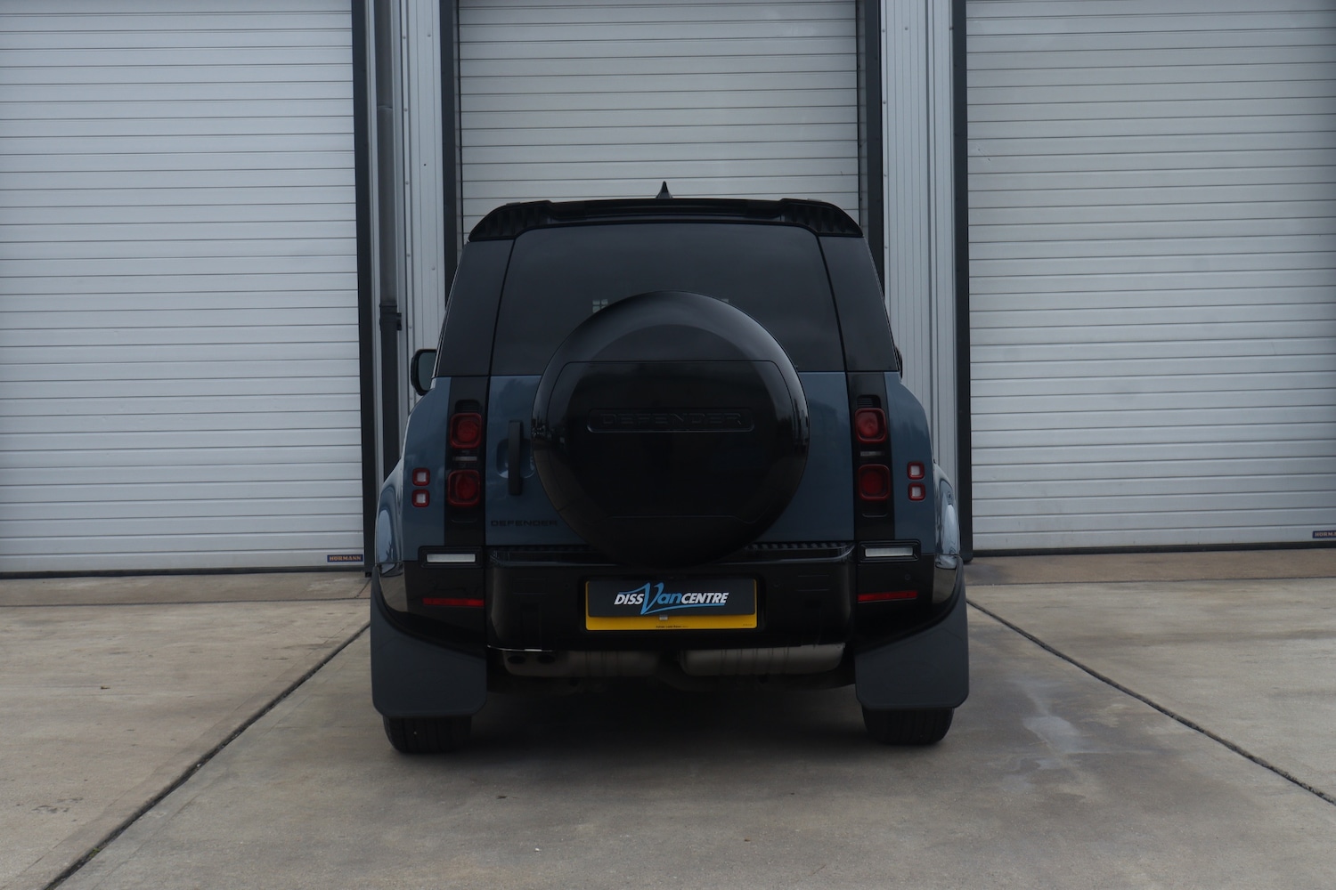 Used Land Rover Defender 2023 for sale - 77916870: Photo 6