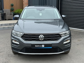 Used Volkswagen T-Roc 2019 for sale - 78977282: Photo