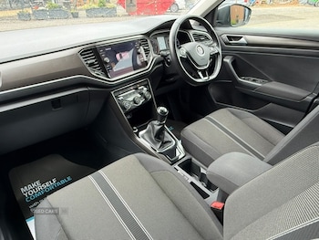 Used Volkswagen T-Roc 2019 for sale - 78977282: Photo
