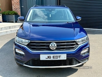 Used Volkswagen T-Roc 2019 for sale - 75429933: Photo