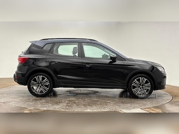 Used SEAT Arona 2024 for sale - 78101706: Photo