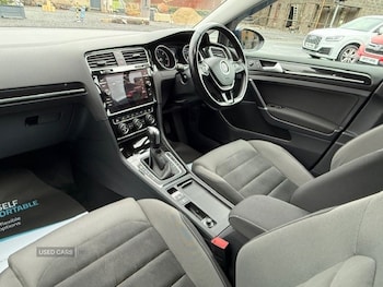 Used Volkswagen Golf 2020 for sale - 75942415: Photo