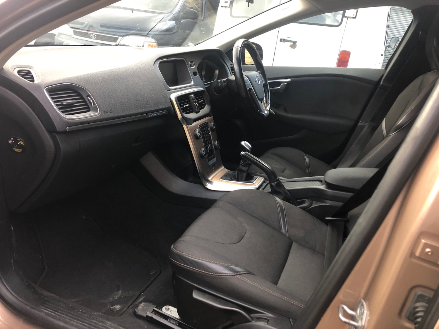 Used Volvo V40 2014 for sale - 76353706: Photo 10