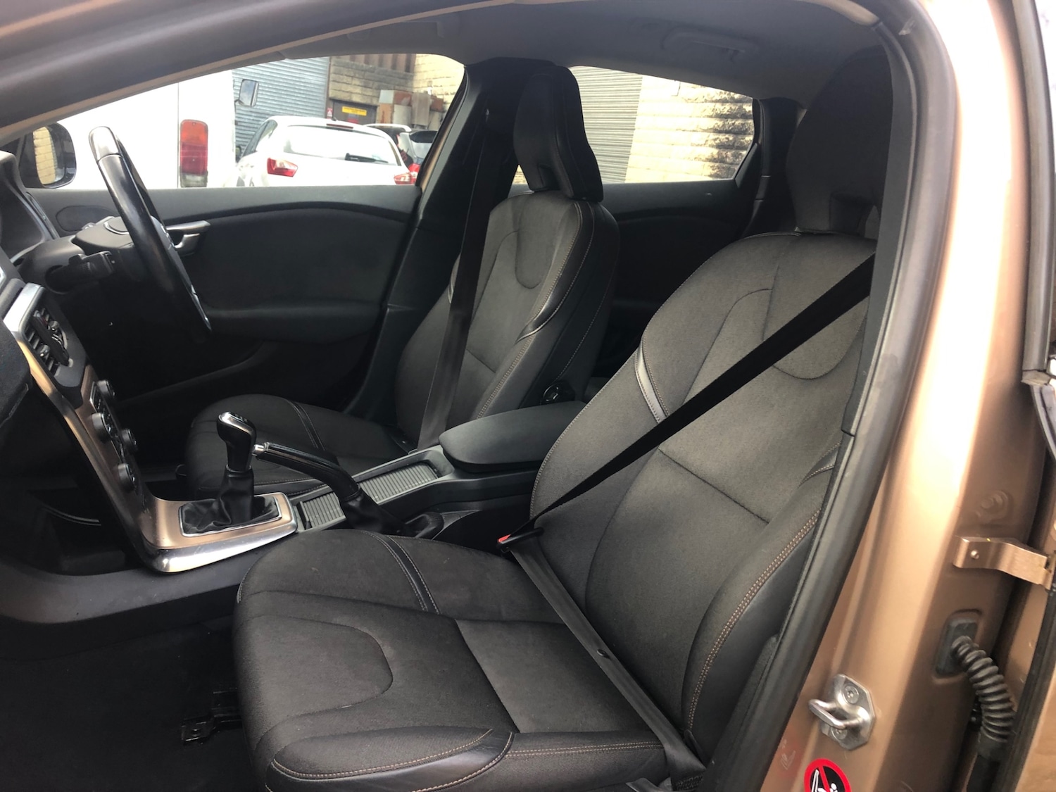 Used Volvo V40 2014 for sale - 76353706: Photo 11