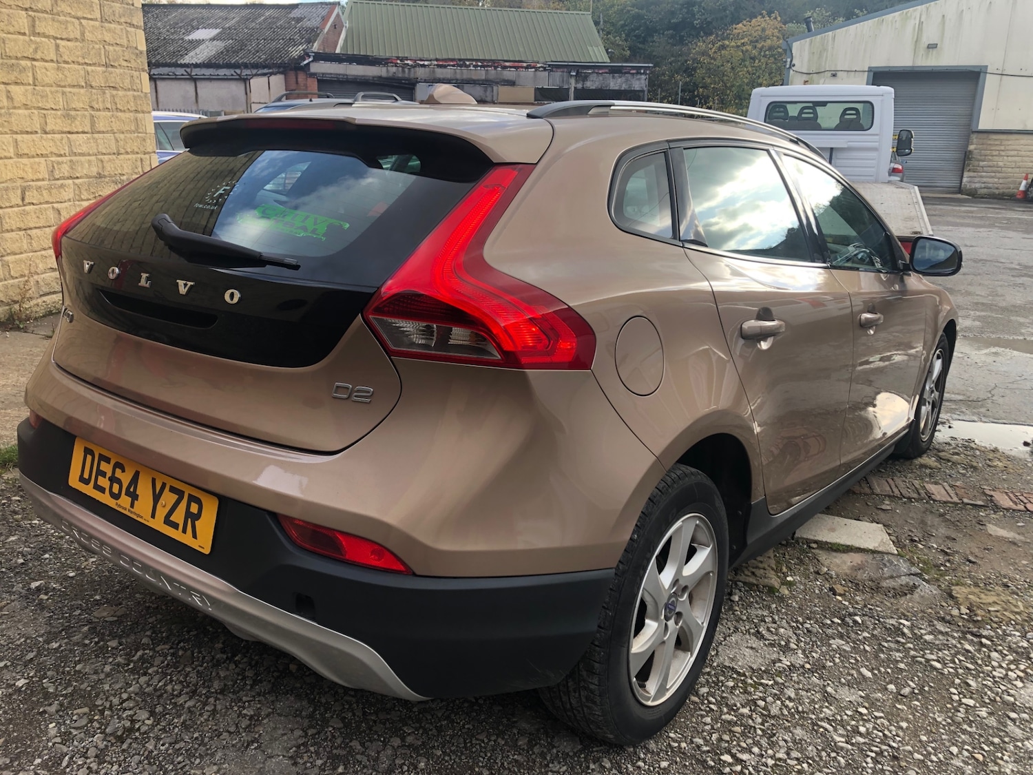Used Volvo V40 2014 for sale - 76353706: Photo 7