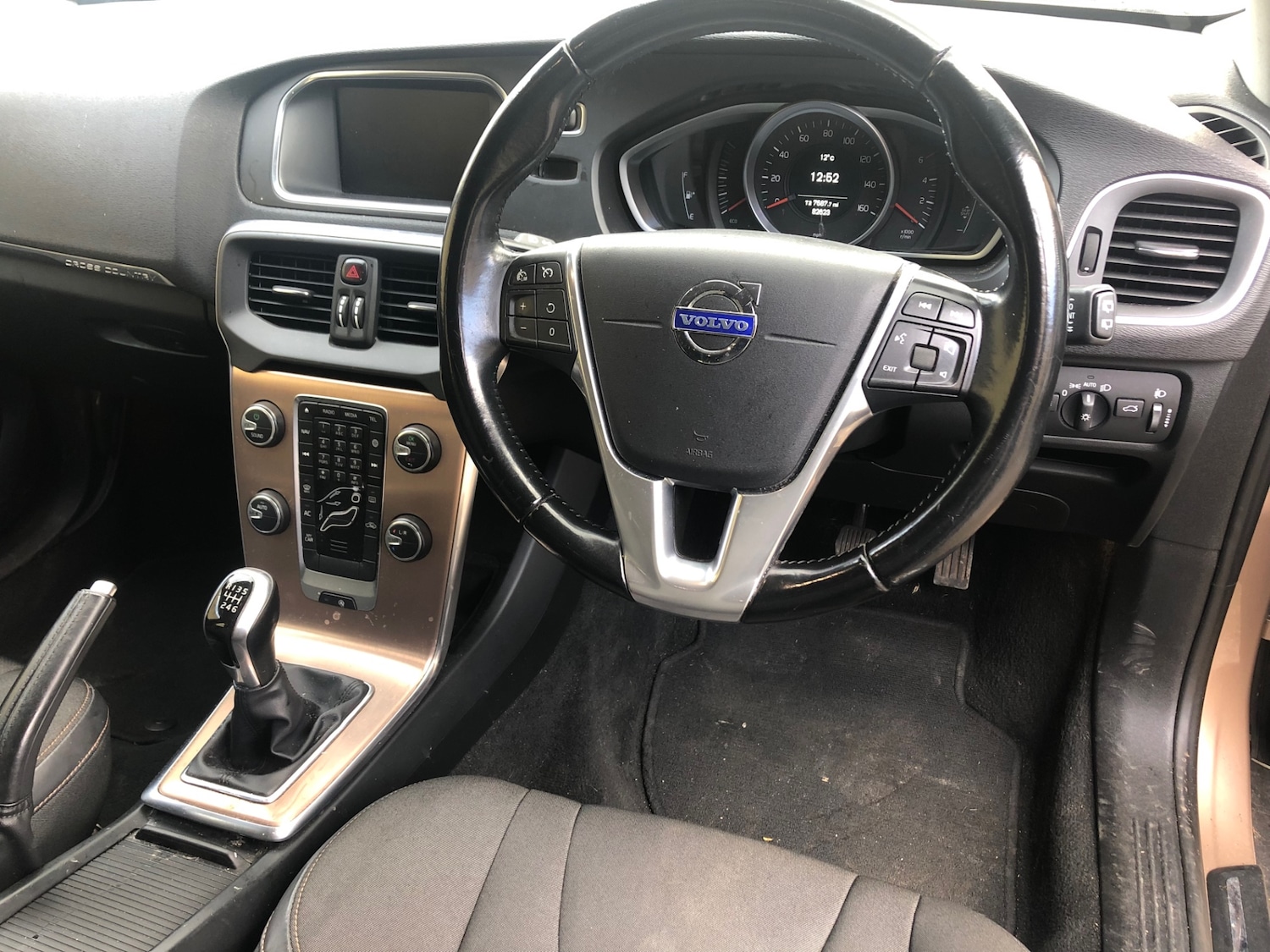 Used Volvo V40 2014 for sale - 76353706: Photo 8