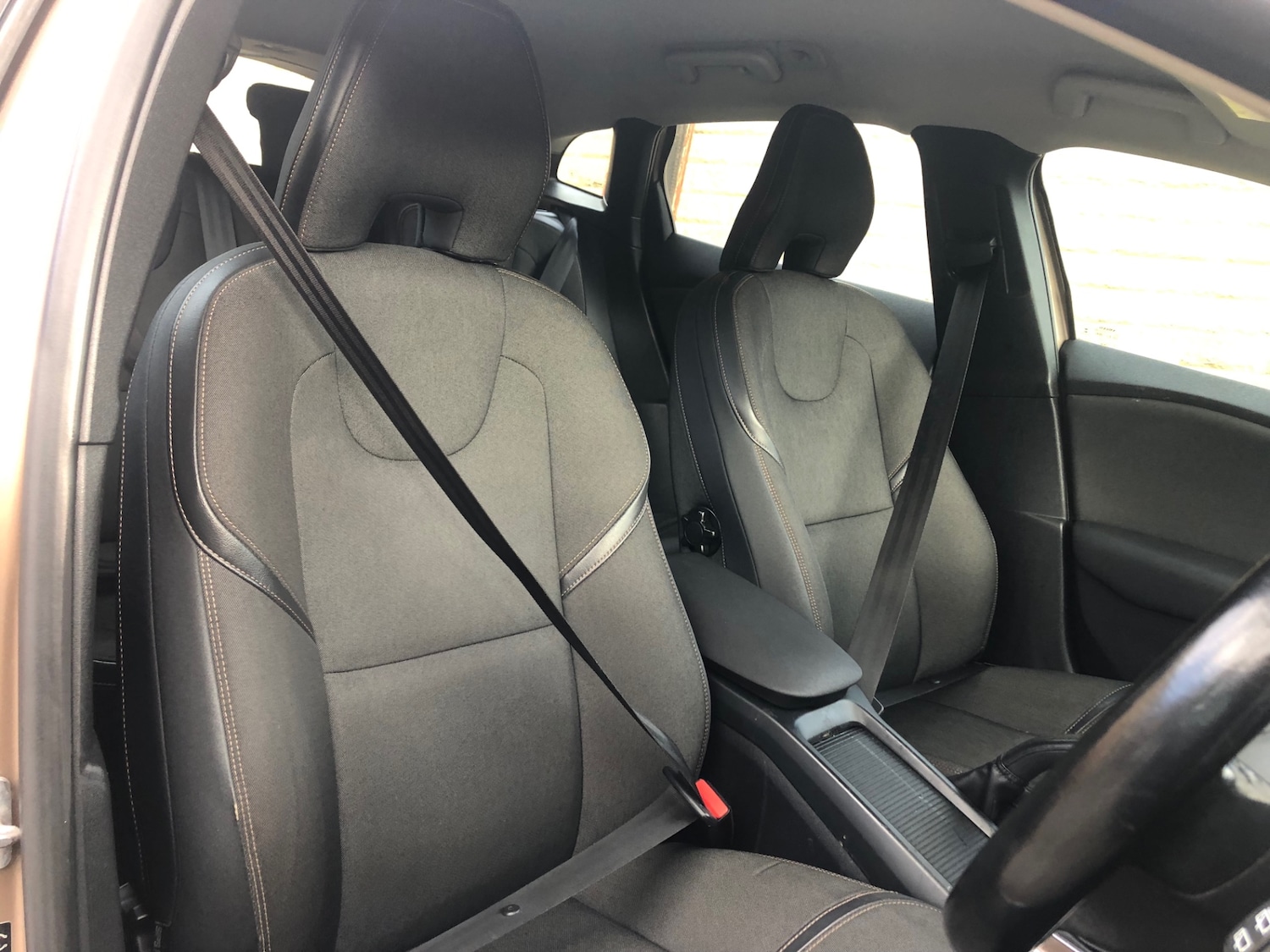 Used Volvo V40 2014 for sale - 76353706: Photo 9