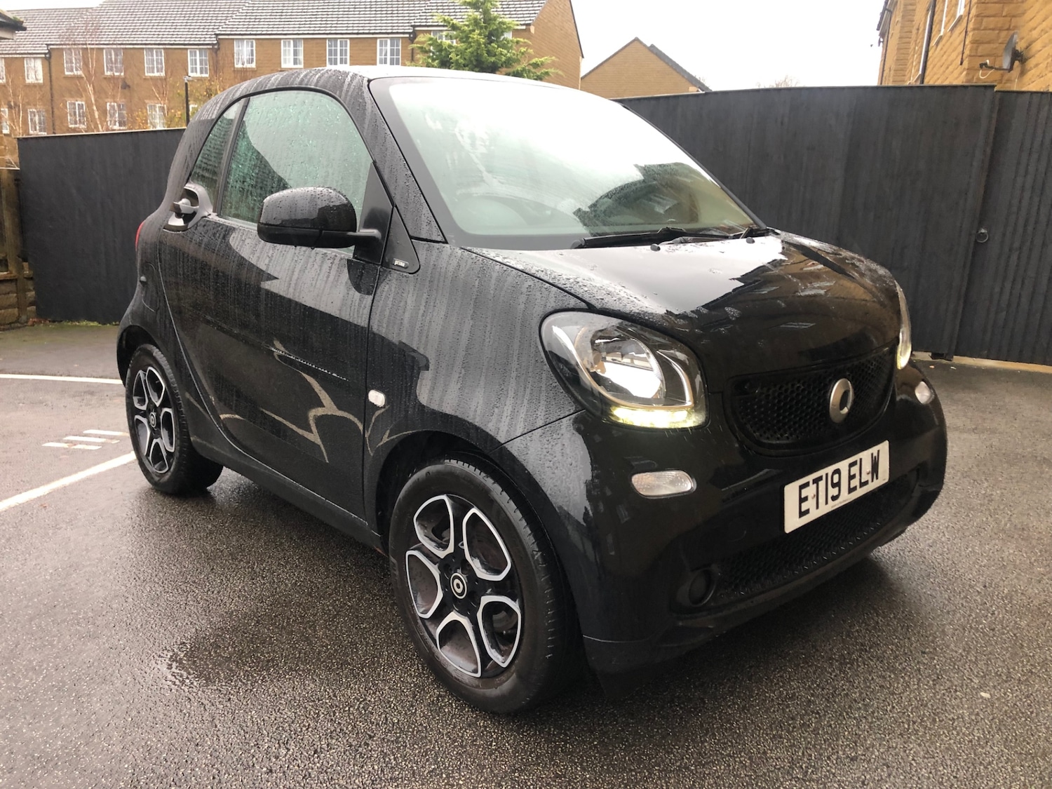 Used smart fortwo 2019 for sale - 76588371: Photo 2