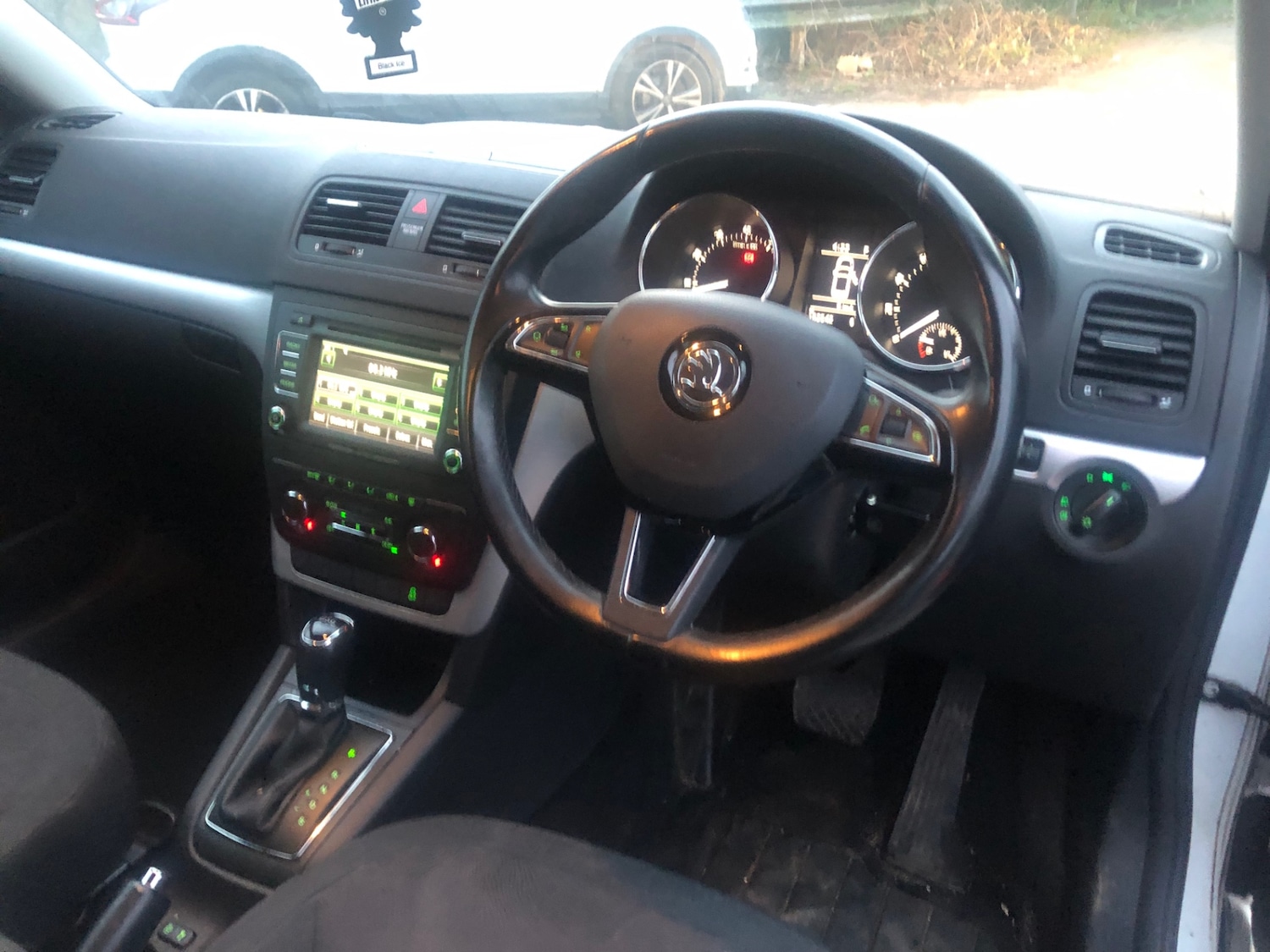 Used Skoda Yeti 2014 for sale - 77805027: Photo 9