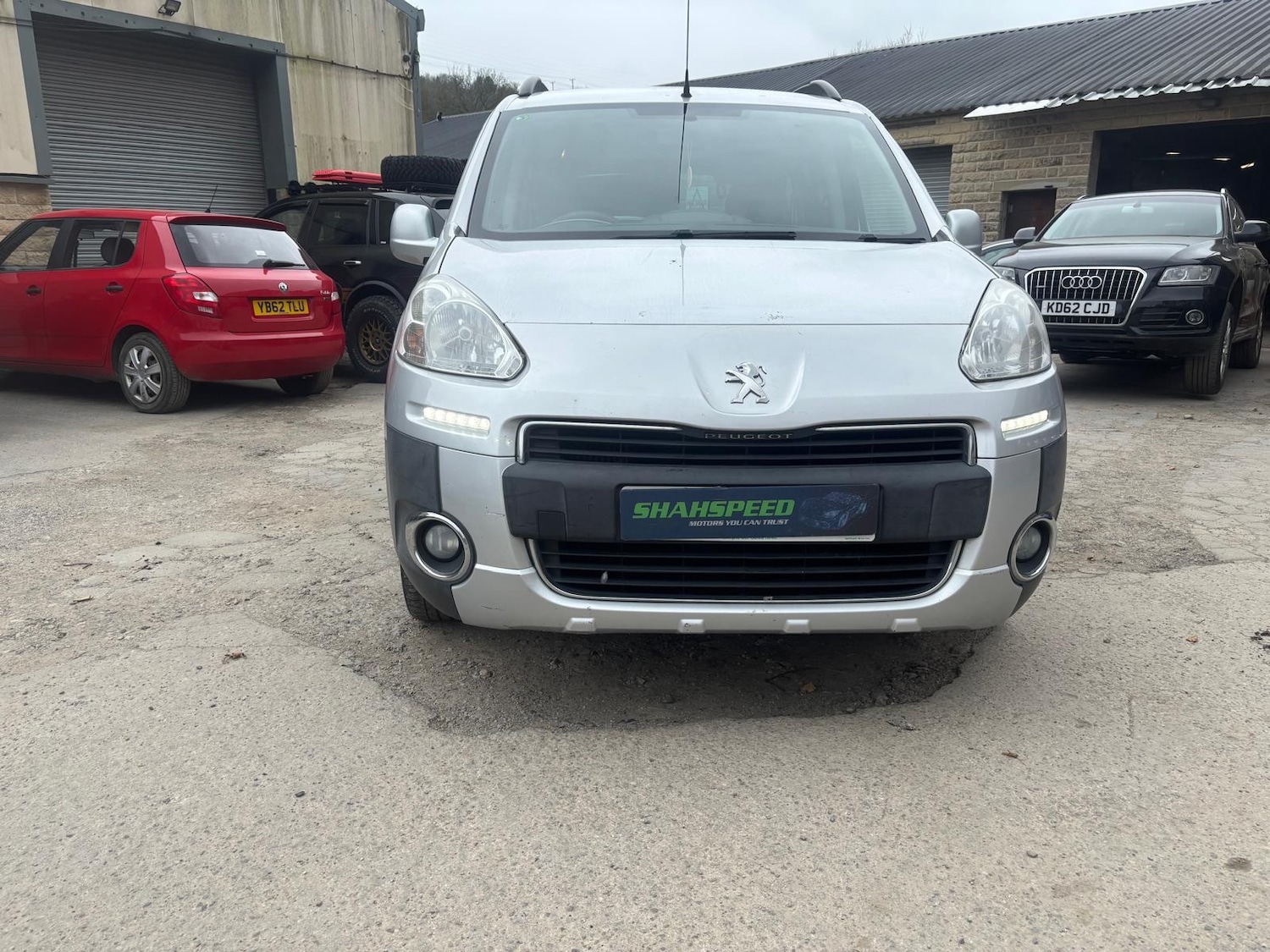 Used Peugeot Partner Tepee 2014 for sale - 78182412: Photo 2