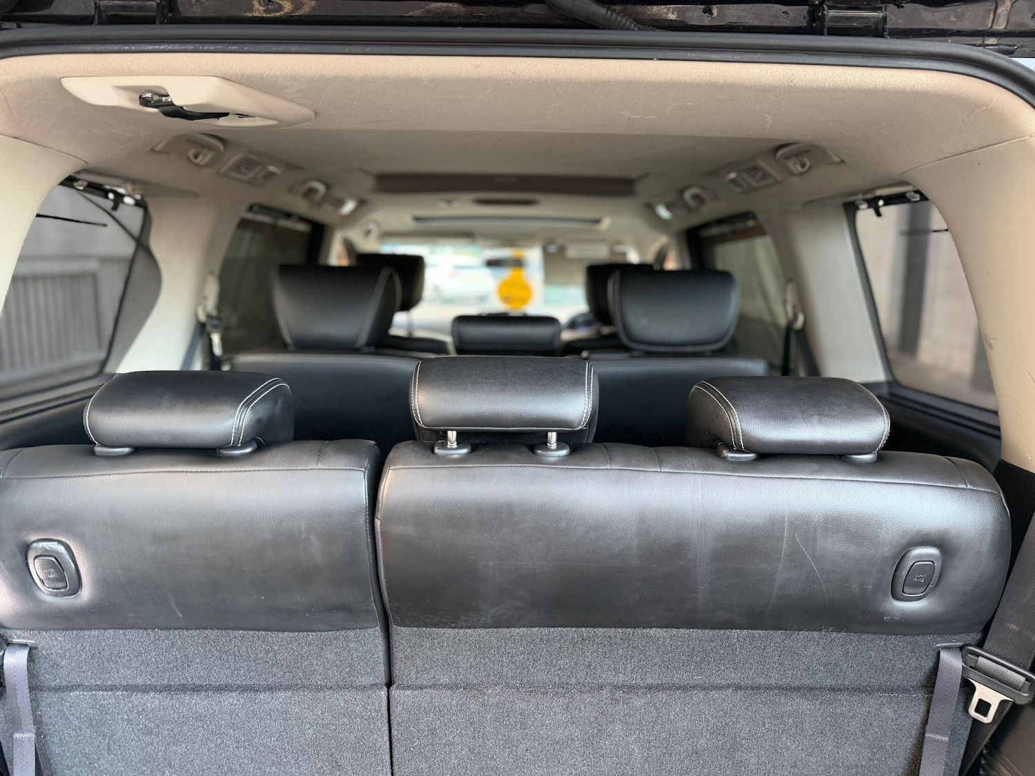 Used Nissan Elgrand 2023 for sale - 76701839: Photo 10