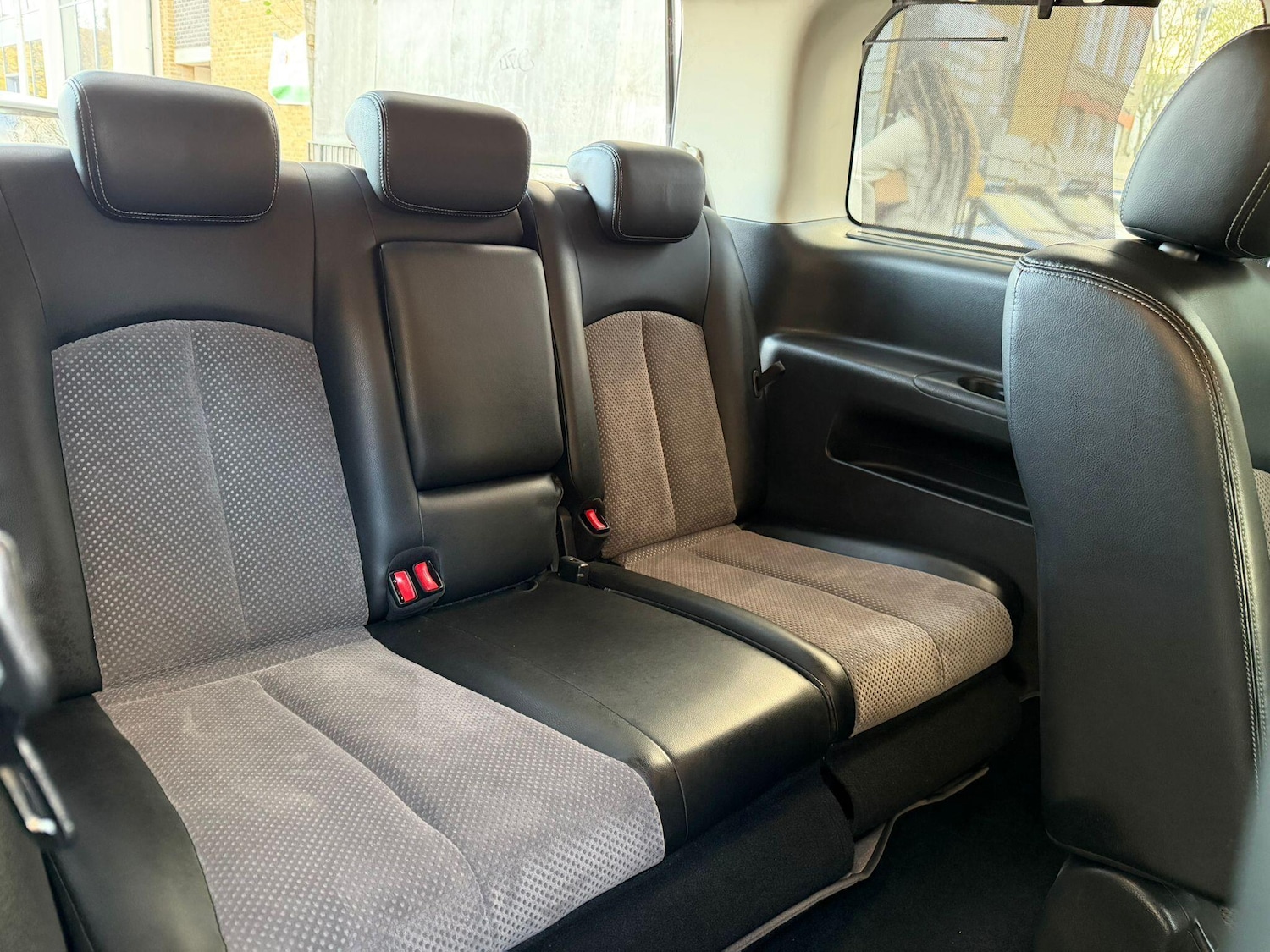 Used Nissan Elgrand 2023 for sale - 76701839: Photo 12