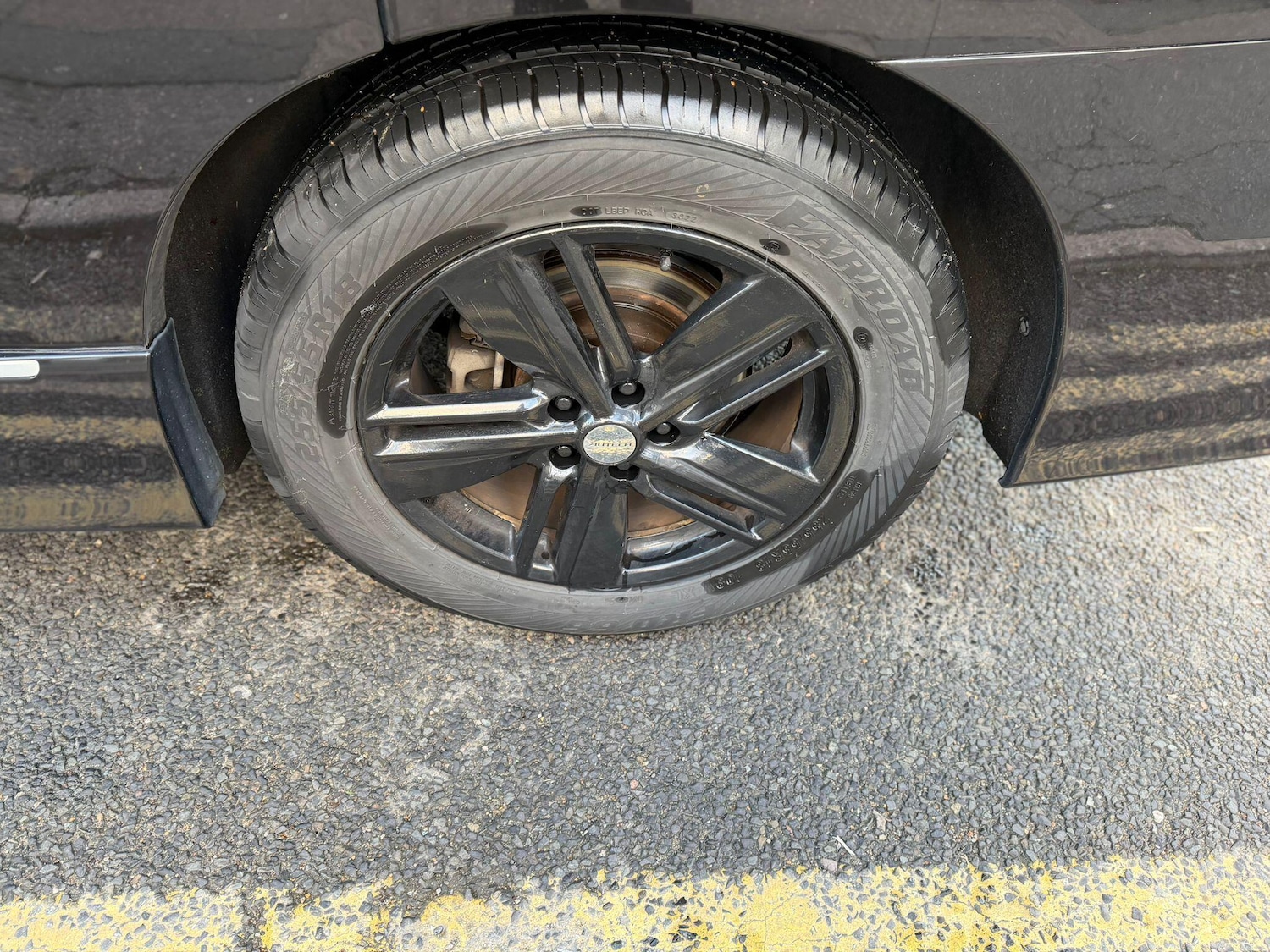 Used Nissan Elgrand 2023 for sale - 76701839: Photo 3