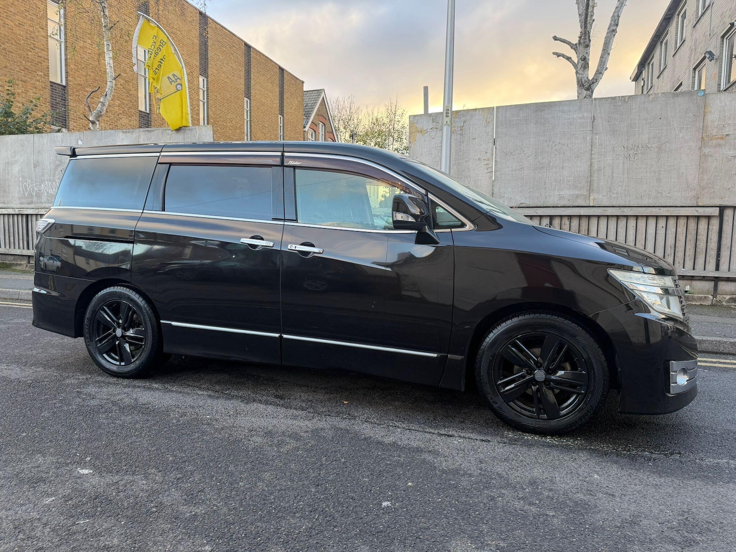 Used Nissan Elgrand 2023 for sale - 76701839: Photo 37