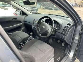 Used Hyundai i30 2010 for sale - 74969431: Photo