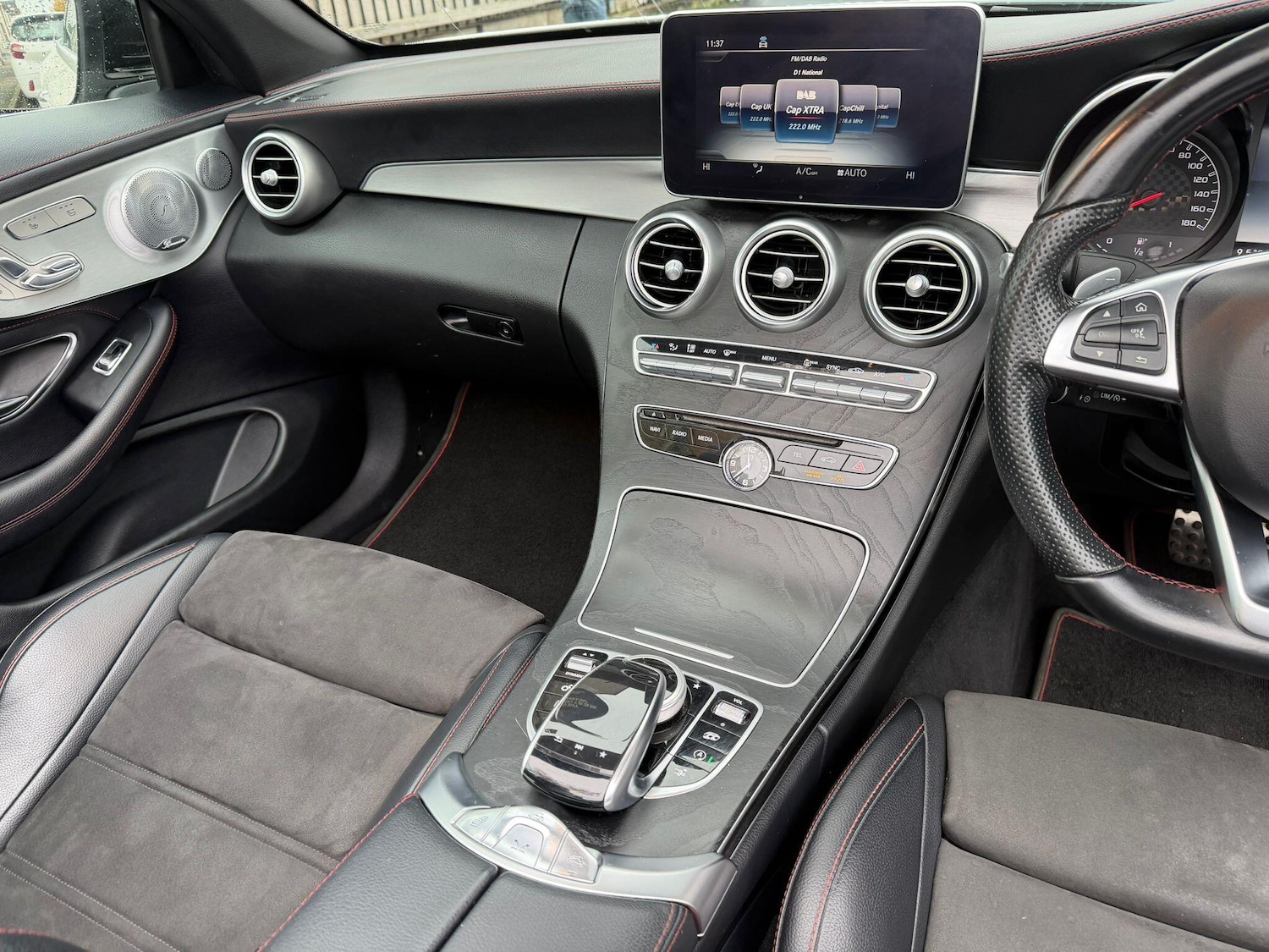 Used Mercedes-Benz C Class 2018 for sale - 76608443: Photo 9