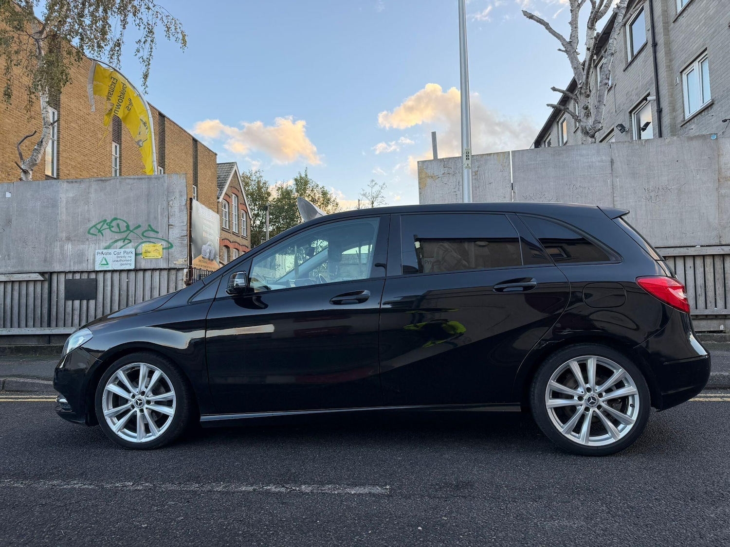 Used Mercedes-Benz B Class 2013 for sale - 76432663: Photo 11