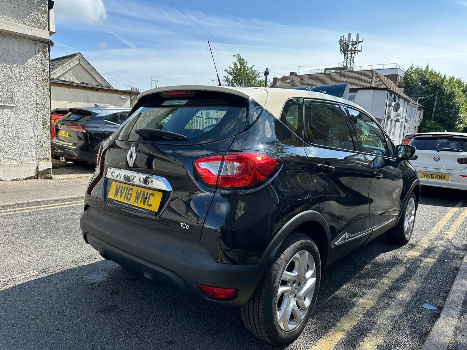 Vehicle 28