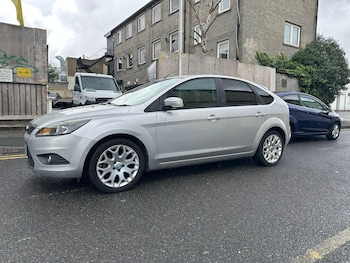 Used Ford Focus 2010 for sale - 75769188: Photo