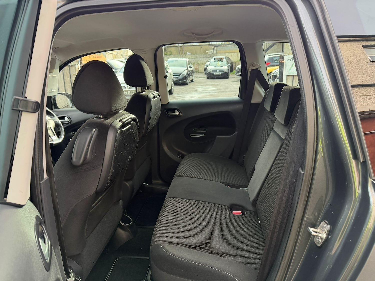 Used Citroen C3 Picasso 2013 for sale - 76584970: Photo 27