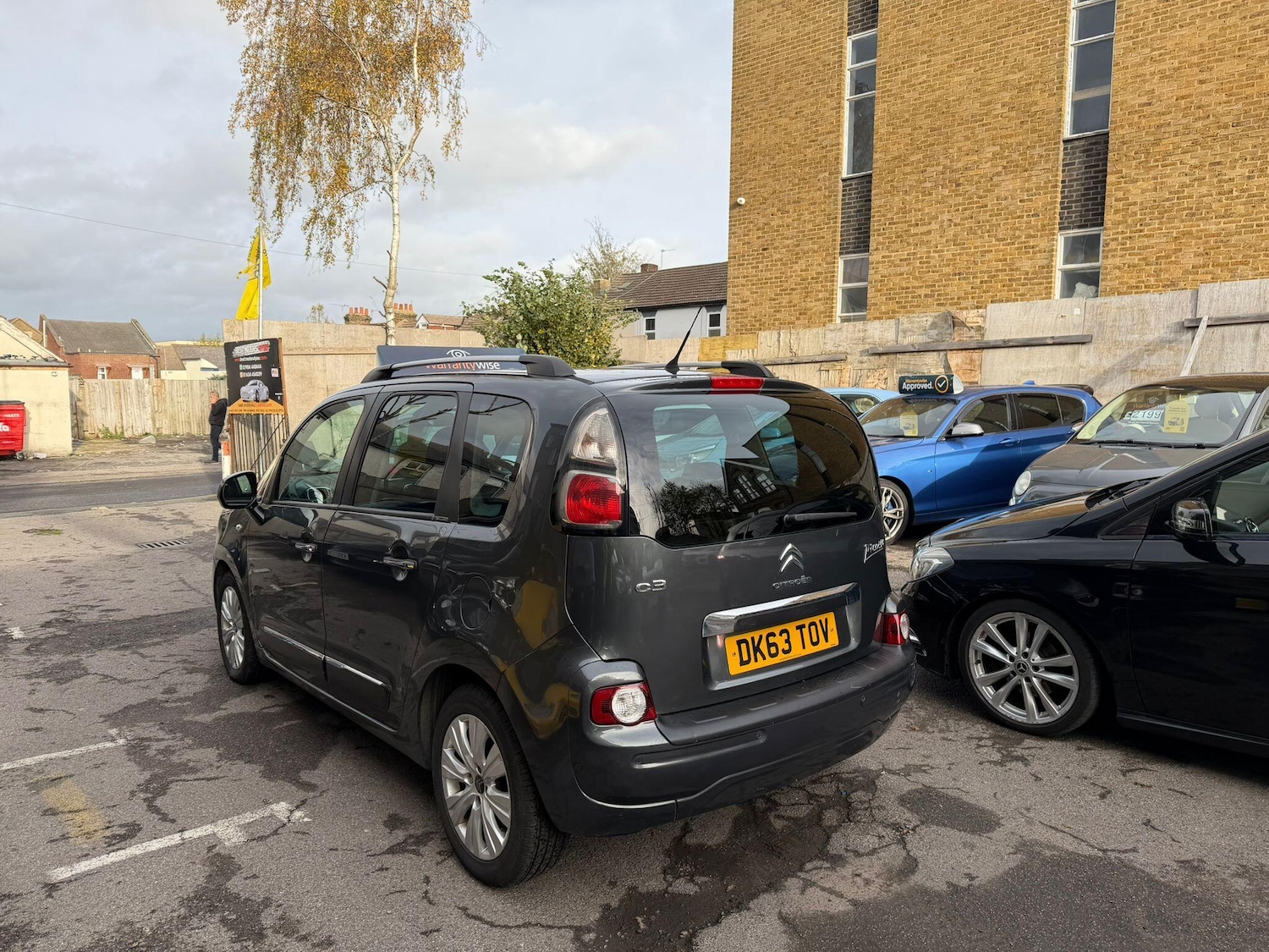 Used Citroen C3 Picasso 2013 for sale - 76584970: Photo 5