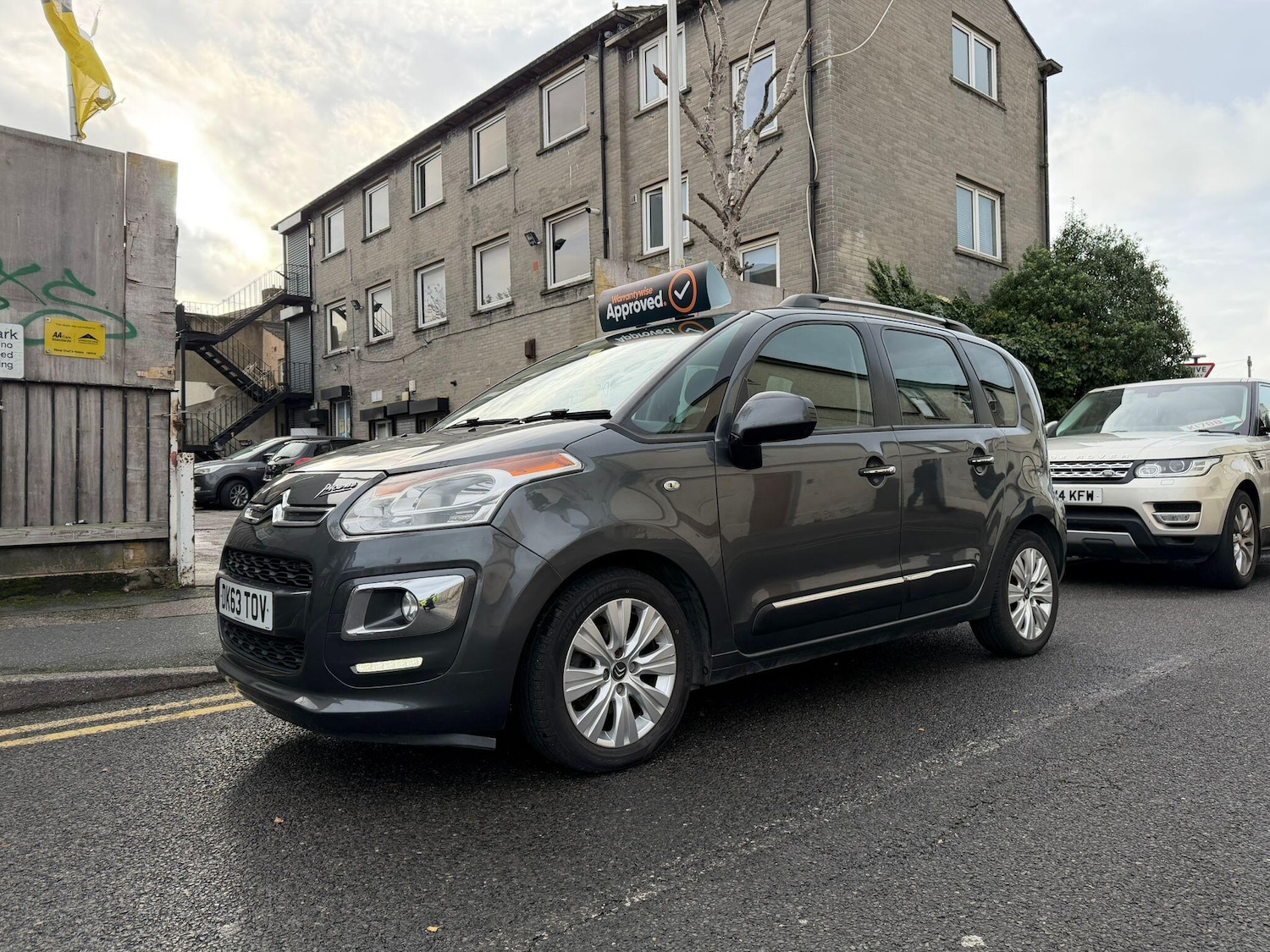 Used Citroen C3 Picasso 2013 for sale - 76584970: Photo 9