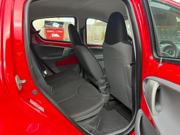 Used Toyota AYGO 2009 for sale - 76215326: Photo 8