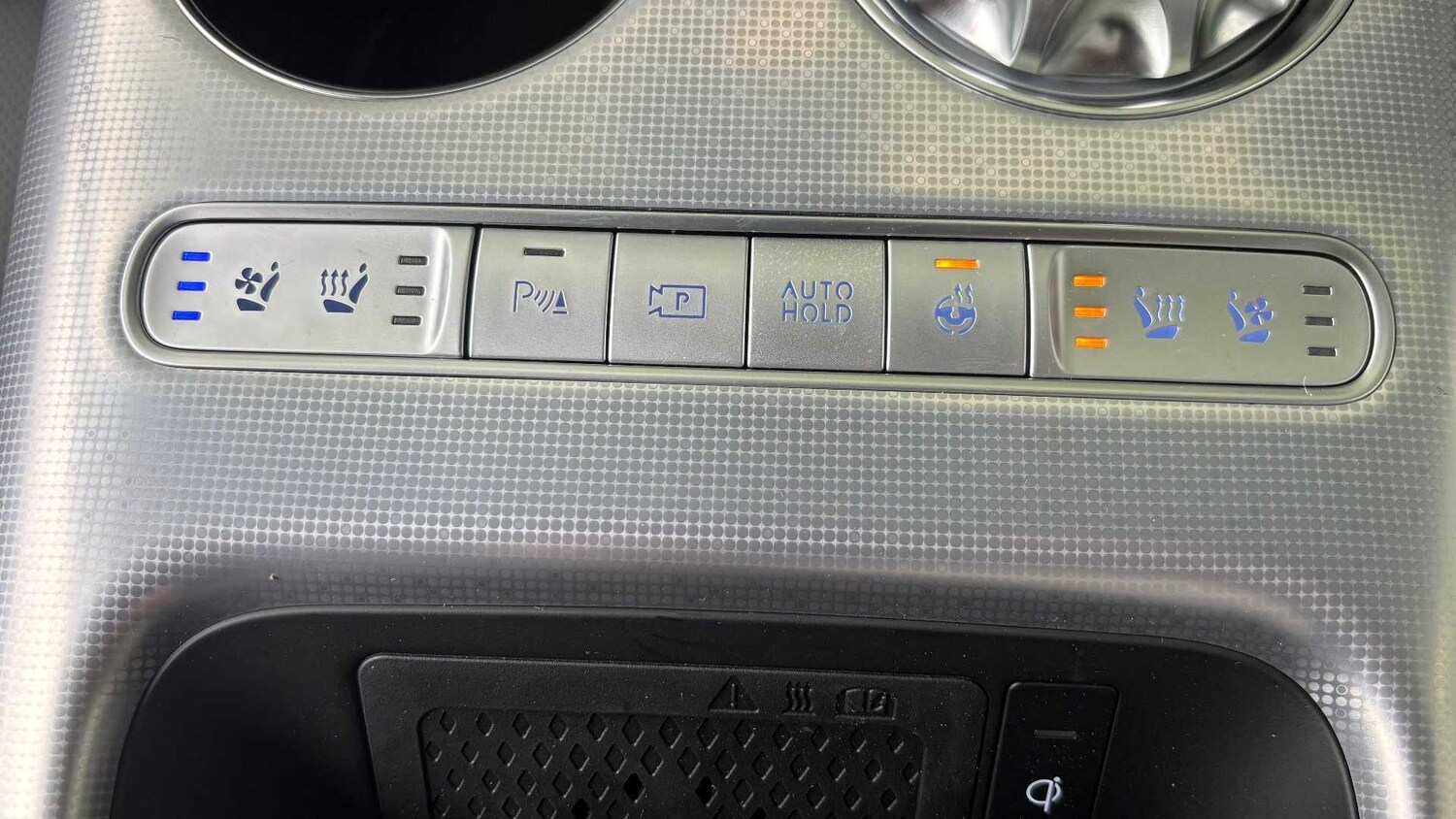 Used Genesis GV60 2025 for sale - 77858799: Photo 29