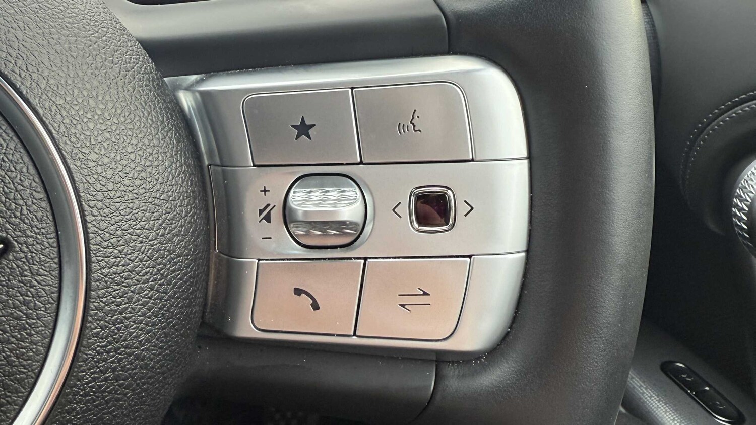 Used Genesis GV60 2024 for sale - 77862508: Photo 17