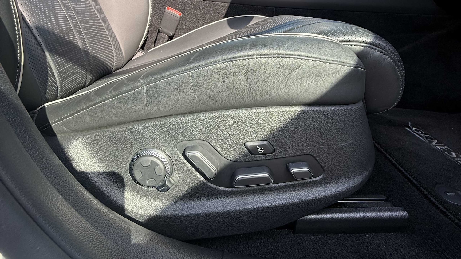 Used Genesis GV60 2026 for sale - 78173526: Photo 12