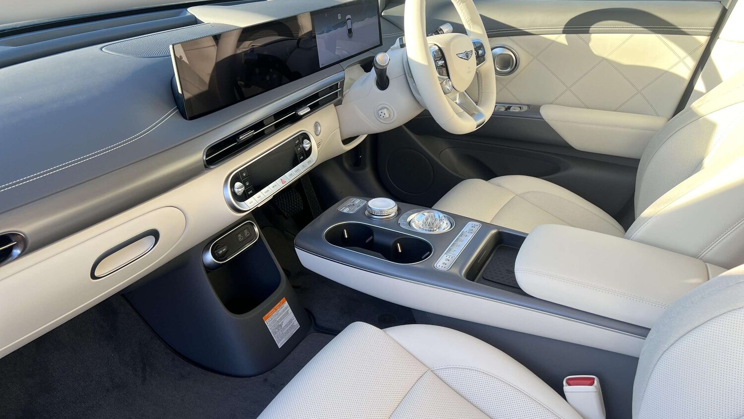 Used Genesis GV60 for sale - 78188053: Photo 8