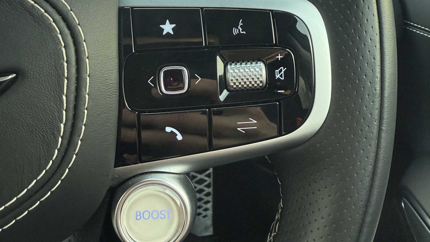 Used Genesis GV70 for sale - 77857093: Photo 17