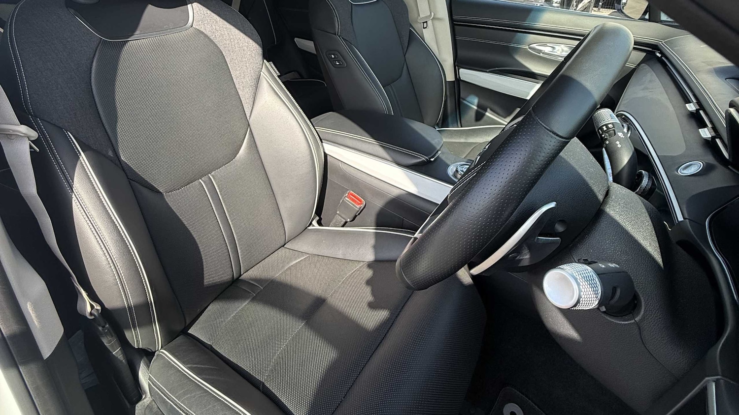 Used Genesis GV70 2023 for sale - 78173928: Photo 10