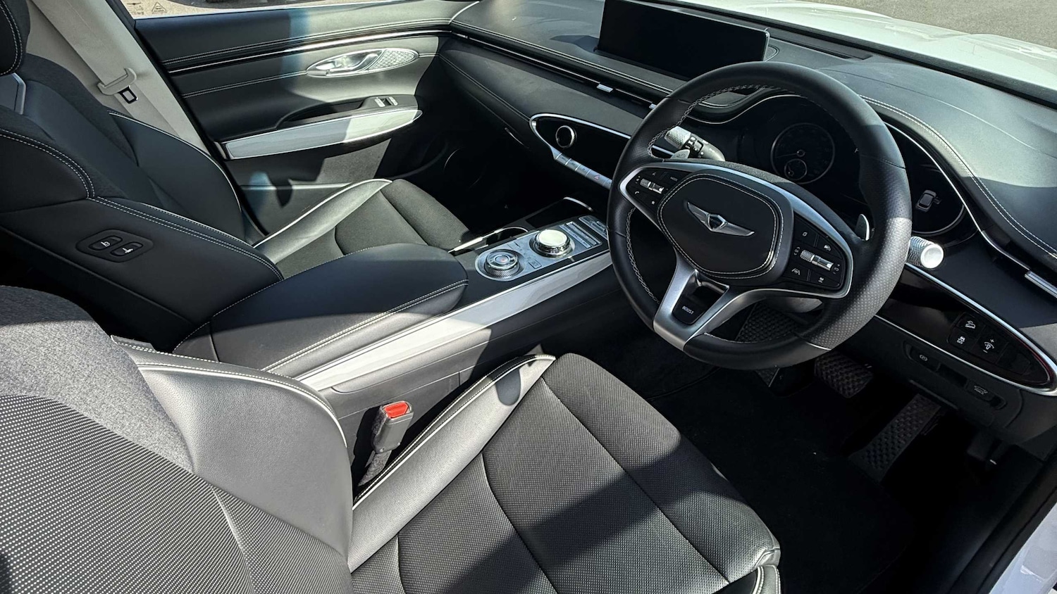 Used Genesis GV70 2023 for sale - 78173928: Photo 11