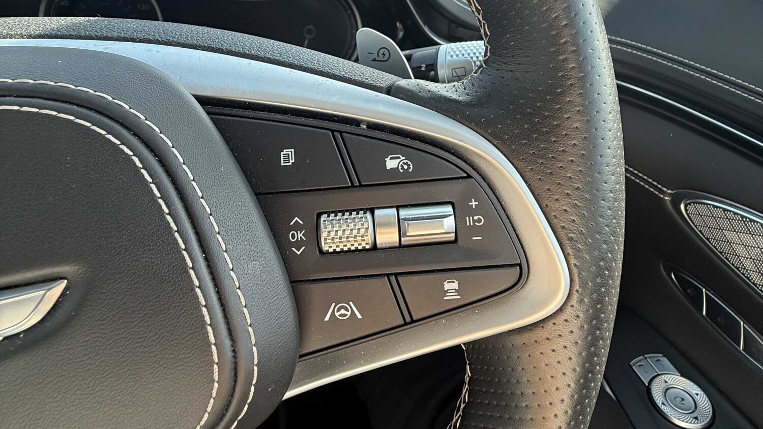 Used Genesis GV70 2023 for sale - 78173928: Photo 16