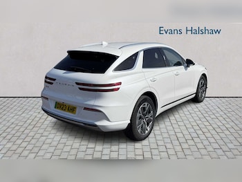 Used Genesis GV70 2023 for sale - 78173928: Photo